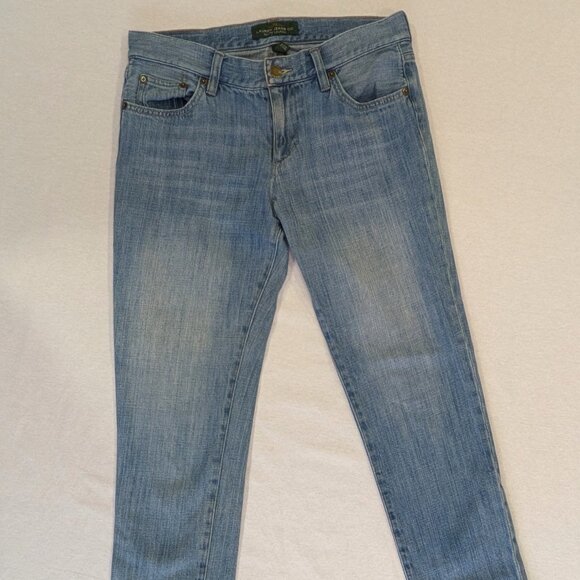 Lauren Jeans Co. Ralph Lauren Women's Medium Wash Straight Leg Jeans. Size 2 - Picture 4 of 5